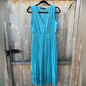 White House Black Market Pleated Satin Midi  Dress Size Medium Aqua Blue